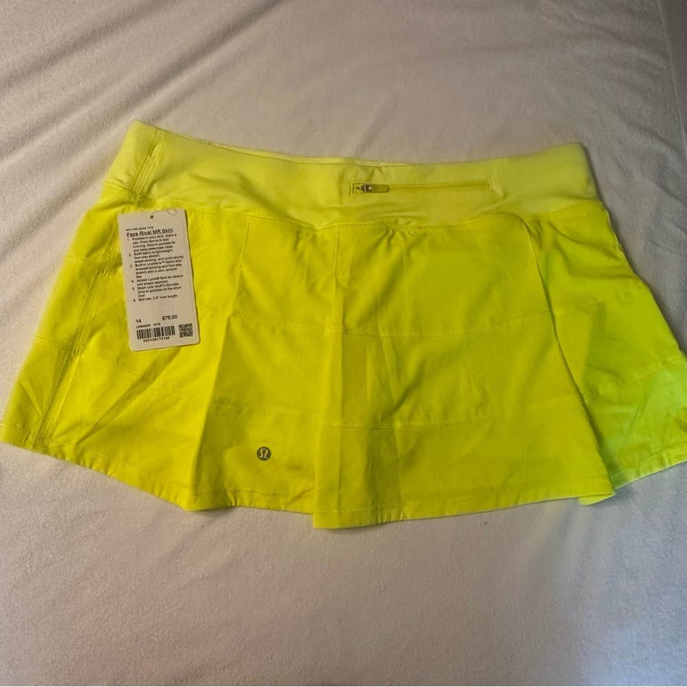 NWT! Lululemon Athletica Highlight Yellow Pace Rival Skirt